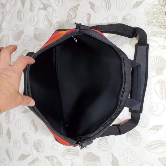 Designer Sleeves 17" Spring Flowers Laptop case - Picture 2 of 4